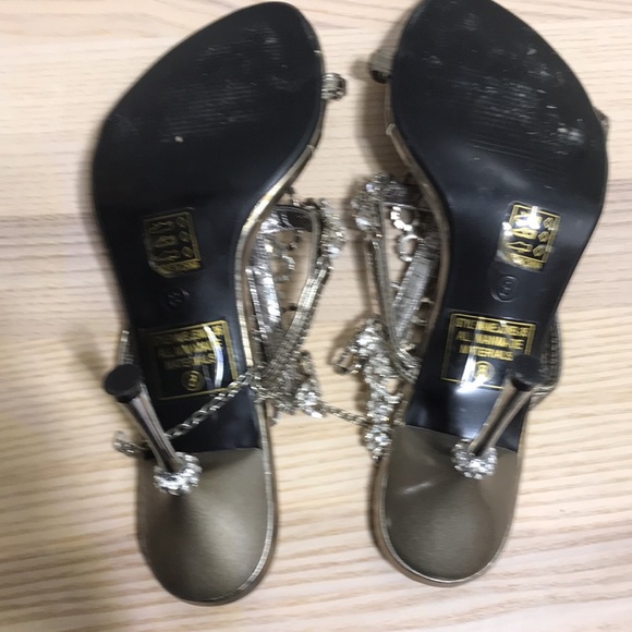 Fun sparkly heels - Picture 5 of 7